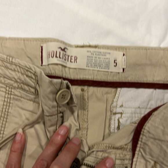 Hollister Tan Bermuda Shorts with Cargo Side Pocket Size 5 - 1037 - Picture 3 of 9